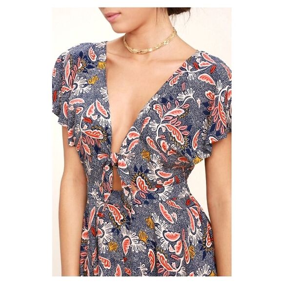 Lulus Dondi Romper M Navy Leaf Print Boho Tie Front Cutout V-Neck Flutter Sleeve - Picture 3 of 14
